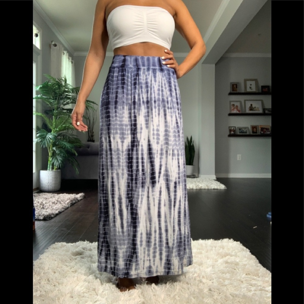 Ann Taylor Maxi Tie Dye skirt size XS